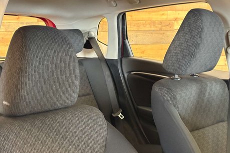 Honda Jazz 1.3 i-VTEC SE Hatchback 5dr Petrol Manual Euro 6 (s/s) (102 ps) 16