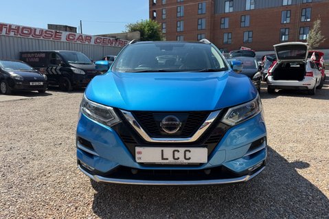 Nissan Qashqai TEKNA DIG-T.. 6 SERVICES.. GLASS ROOF.BOSE.CRUISE CONTROL  5