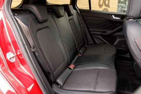 Ford Focus ST-LINE X EDITION MHEV 32