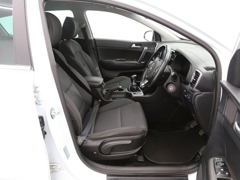 Kia Sportage 1.6 GDi 2 Euro 6 (s/s) 5dr 21