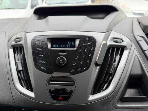 Ford Transit Custom 2.2 TDCi 270 Panel Van 5dr Diesel Manual L1 H1 (186 g/km, 153 bhp) 32