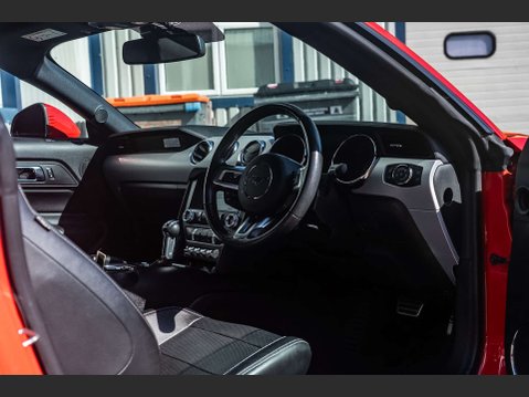 Ford Mustang 5.0 Mustang GT Auto 2dr 11