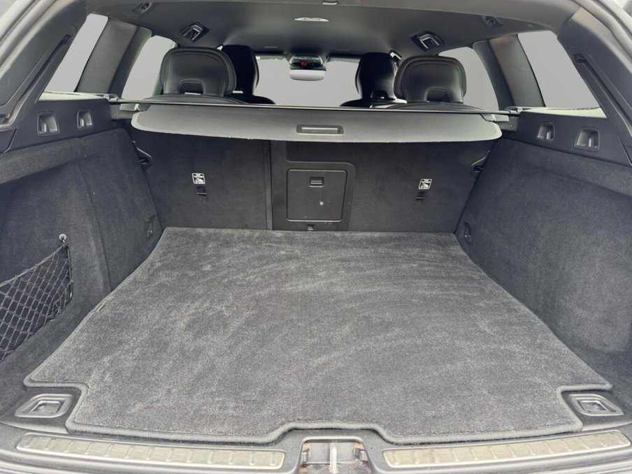 2021 Volvo V60 — image 47