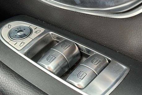 Mercedes-Benz E Class 2.0 E220d AMG Line Coupe 2dr Diesel G-Tronic+ Euro 6 (s/s) (194 ps) 32