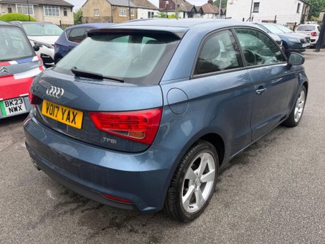 Audi A1 TFSI SPORT 9