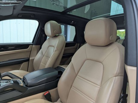 Porsche Cayenne 3.0 Cayenne V6 Auto 4WD 5dr 54