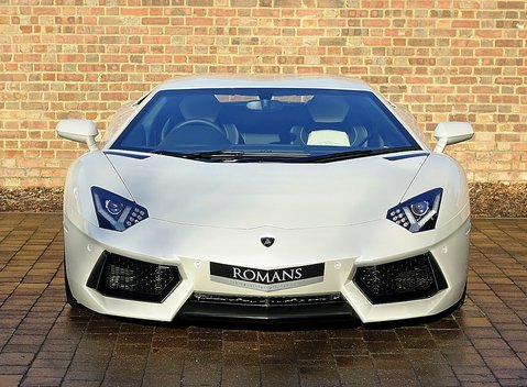 Lamborghini Aventador LP 700-4 2