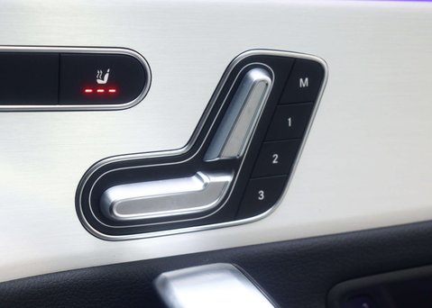 Mercedes-Benz CLA Class 1.3 CLA250e 15.6kWh AMG Line (Premium Plus) Coupe 4dr Petrol Plug-in Hybrid 47