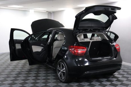 Mercedes-Benz A Class A 180 SE 21