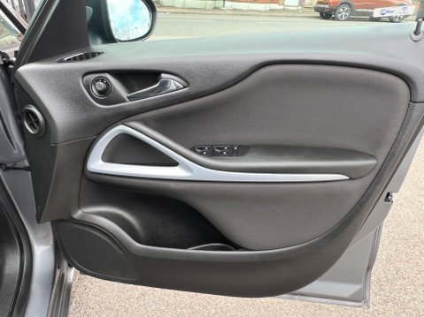 Vauxhall Zafira 1.4i Turbo Design Euro 6 5dr 30