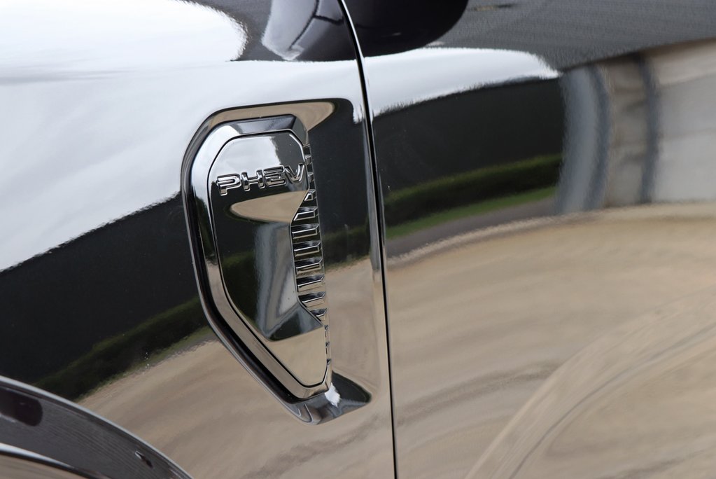 Ford Ranger Brand new WILDTRAK 2.3  MHEV plug in hybrid styled at seeker  17