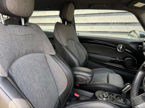 Mini Hatch Cooper S Electric Level 2 3dr 40