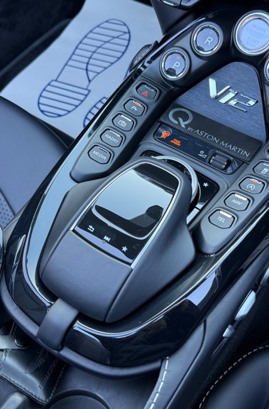 Aston Martin Vantage V12 ROADSTER - QUICKSILVER EXHAUST - 1 OF 249 MADE -FULL PPF -A/M WARRANTY 