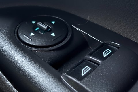 Ford Transit Connect 200 L1 Trend 100 ps Tdci Panel Van - Air Con / Sat Nav / Camera 34