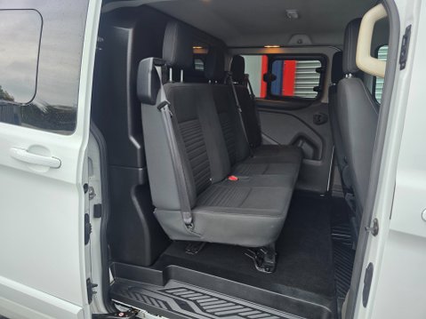 Ford Transit Custom 300 LIMITED DCIV ECOBLUE 15