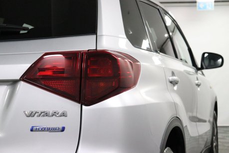 Suzuki Vitara SZ-T BOOSTERJET MHEV 23