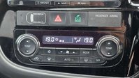 Hyundai i10 1.2 SE Hatchback 5dr Petrol Auto Euro 6 (87 ps) 34