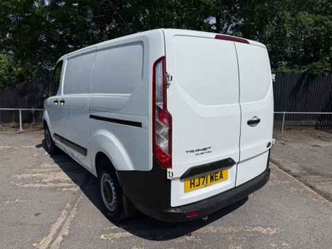 Ford Transit Custom 300 LEADER DCIV ECOBLUE 6
