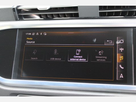Audi Q3 TFSI S LINE BLACK EDITION 26