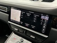 Porsche Cayenne V8 TURBO TIPTRONIC 87