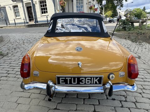 MG B ROADSTER 20