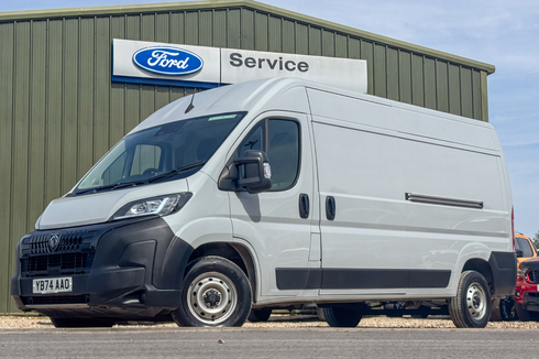 Peugeot Boxer LWB L3H2 [SOLD KH] Medium Roof Professional Air Con Sensors EURO 6