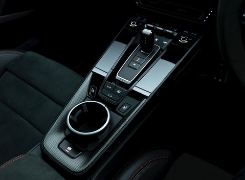 Porsche 911 (992) Carrera 4 GTS 19