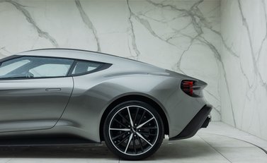 Aston Martin Vanquish ZAGATO 43