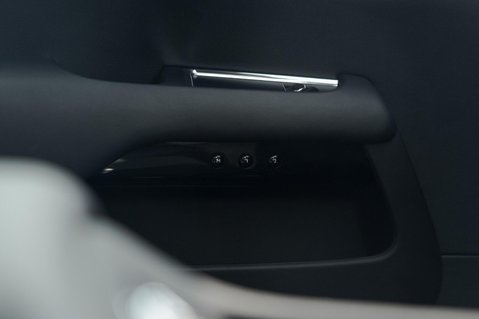Rolls-Royce Wraith 6.6 V12 Auto Euro 6 2dr 33