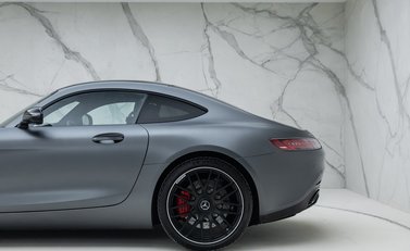 Mercedes-Benz Amg GT S PREMIUM 32