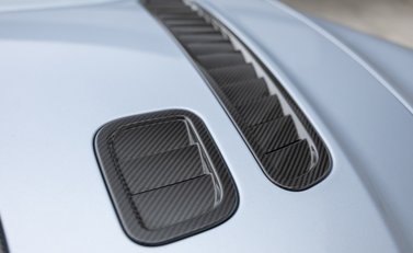 Aston Martin V12 Vantage S ROADSTER 45