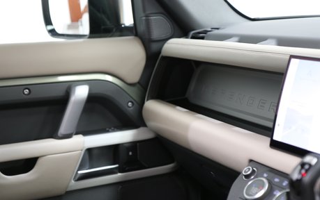 Land Rover Defender D300 X-dynamic HSE - Air Suspension and Electric Tow Bar 27