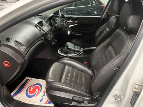 Vauxhall Insignia 2.0 CDTi SRi Euro 5 5dr 11