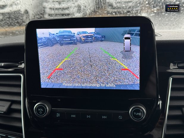 Ford Transit Custom AUTO Crew Cab SWB L1H1 320 Sport Air Con Camera Nav NO VAT SELECT 35