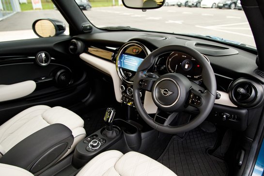 Mini Hatch COOPER S LEVEL 3