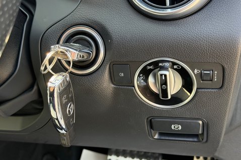 Mercedes-Benz SLC SLC 250 D AMG LINE - CAMERA -AIRSCARF -PARKTRONIC -HEATED SEATS 51