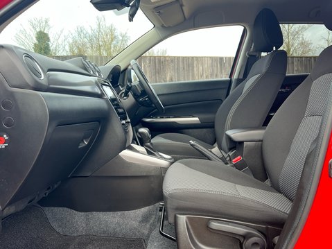 Suzuki Vitara SZ-T 3