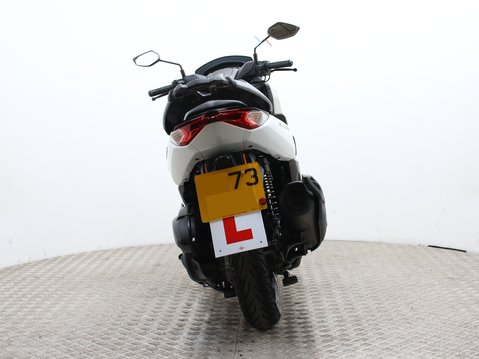 Yamaha Nmax 125 GPD125-A ABS 5