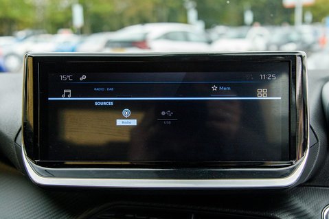 Peugeot 2008 PURETECH S/S ACTIVE 18