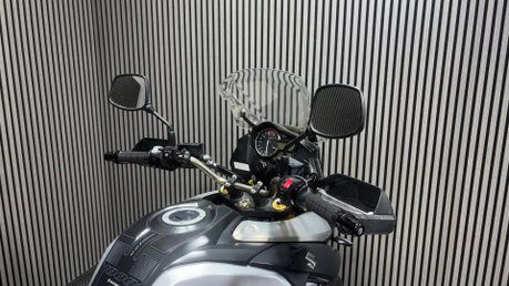 Suzuki V-Strom 1000 2016 ADVENTURE BIKE FULL LUGGAGE NEW MOT SERVICED 35