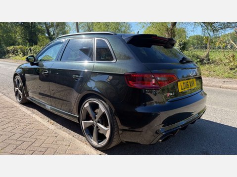 Audi RS3 2.5 RS 3 Sportback Nav Quattro Semi-Auto 4WD 5dr 9
