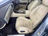 Jaguar XF D LUXURY 10