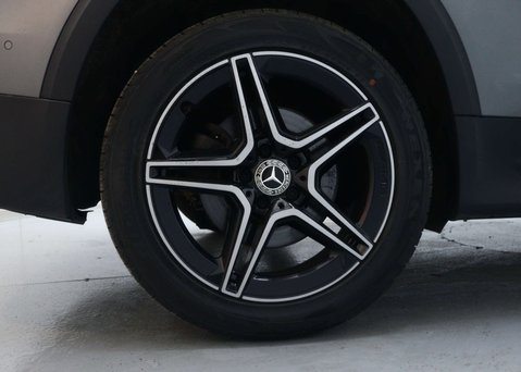 Mercedes-Benz GLB 1.3 GLB200 AMG Line (Premium) SUV 5dr Petrol 7G-DCT Euro 6 (s/s) (163 ps) 16