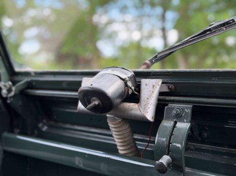 Land Rover Series II 2.25 Petrol 88" 16