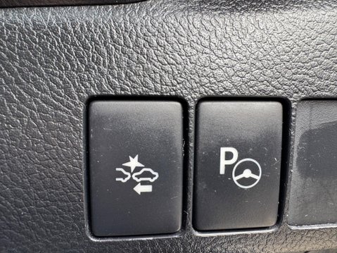 Toyota Auris 1.2 VVT-i Excel Euro 6 (s/s) 5dr 35