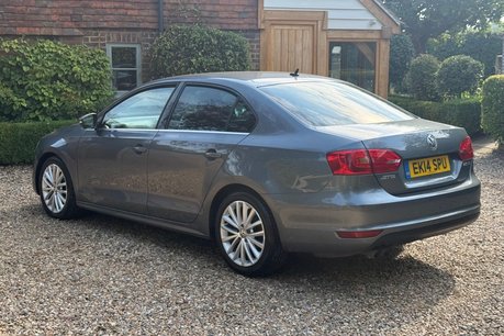 Volkswagen Jetta SPORT TDI 8