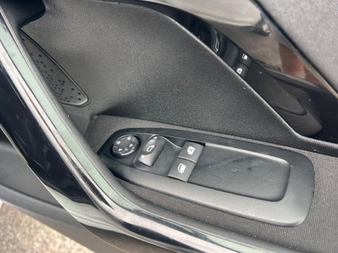 Peugeot 208 1.2 PureTech Allure Euro 6 5dr 33