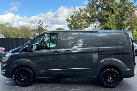 Ford Transit Custom 300 LIMITED L1 H1 AUTOMATIC - NO VAT - WETBELT CHANGED - 4 NEW BRIDGESTONES 9