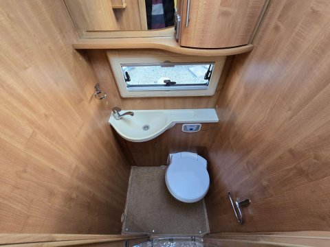 Auto-Trail Savannah Motor Home 39
