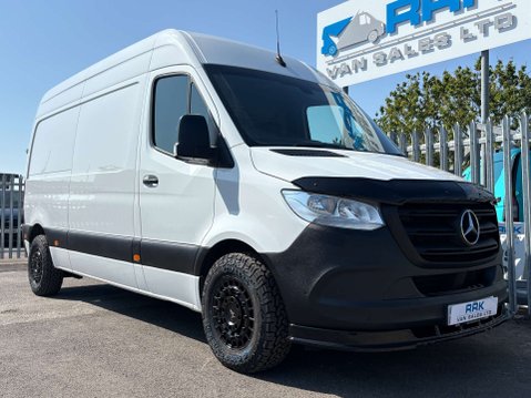 Mercedes-Benz Sprinter 2.0 315 CDI Premium Panel Van 5dr Diesel Manual FWD L2 H2 Euro 6 (s/s) (150 27
